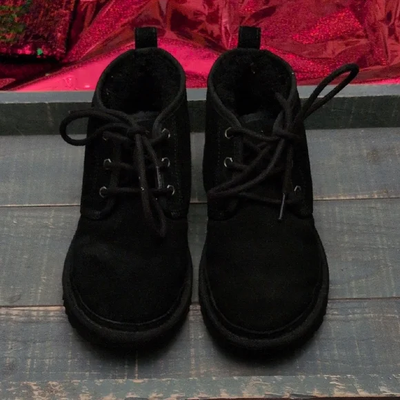 Ugg Australia Classic Black Lace-Up Ankle Boots - Picture 1 of 7